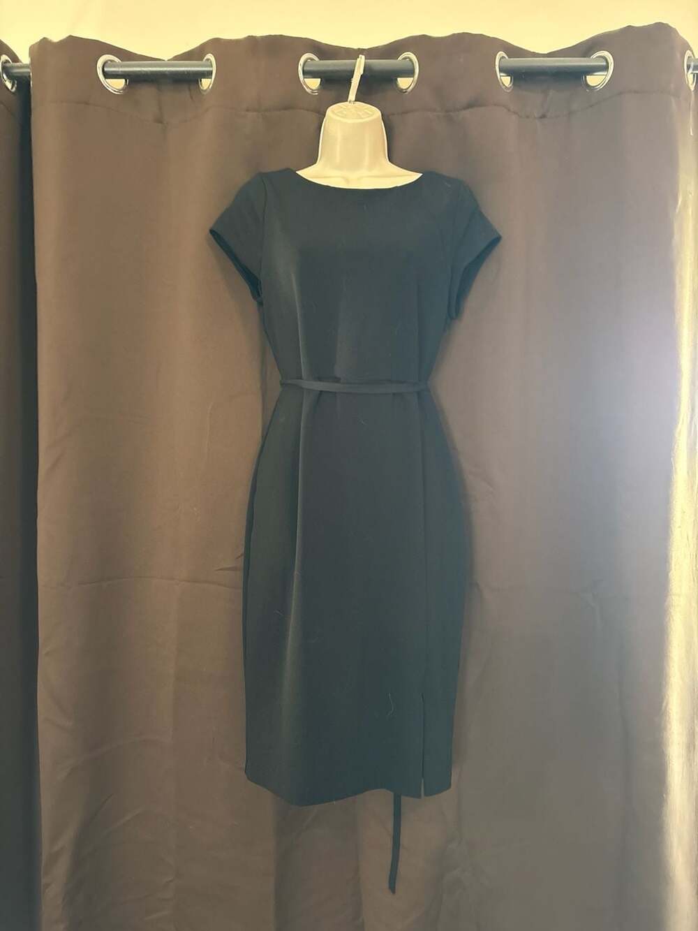 Express Black Short Sleeve Tie-Waist Sheath Dress Size M